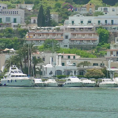 Hotel Pithaecusa