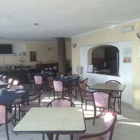 Pithaecusa Hotel