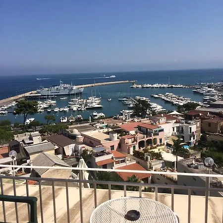 Pithaecusa Hotel